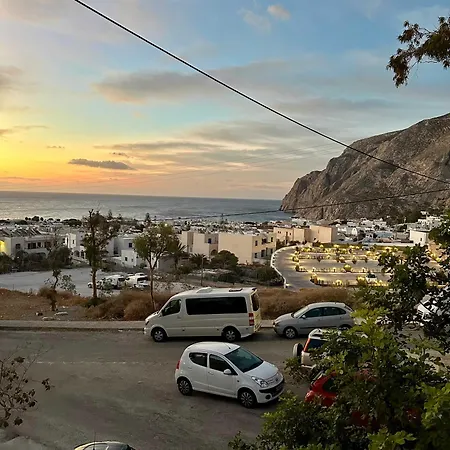 Serenite Santorini Getaway Offering 2 Bedrooms And Stunning Sea Views Kamari (Santorini)