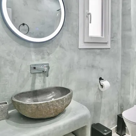Serenite Santorini Getaway Offering 2 Bedrooms And Stunning Sea Views Kamari (Santorini)