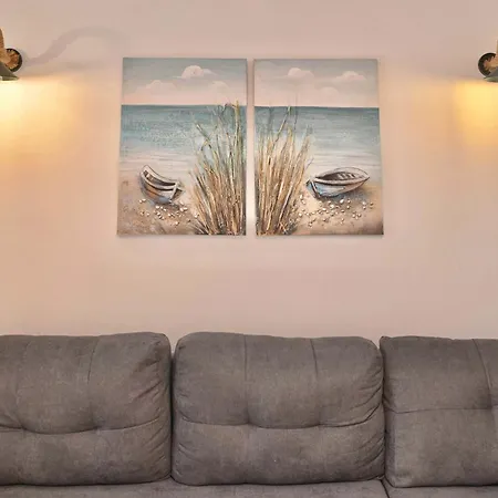 Serenite Santorini Getaway Offering 2 Bedrooms And Stunning Sea Views Apartment *